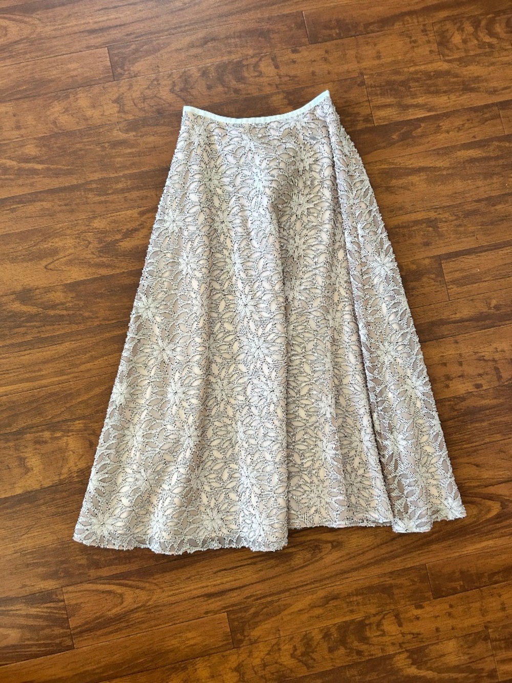 HARRIS WHARF LONDON skirt - IT 42, US6 - NWOT